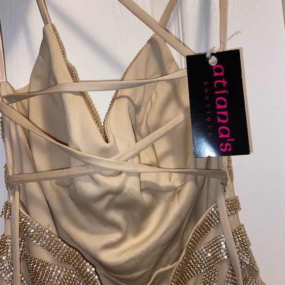 Gold prom dress, size 6 - Picture 5 of 5